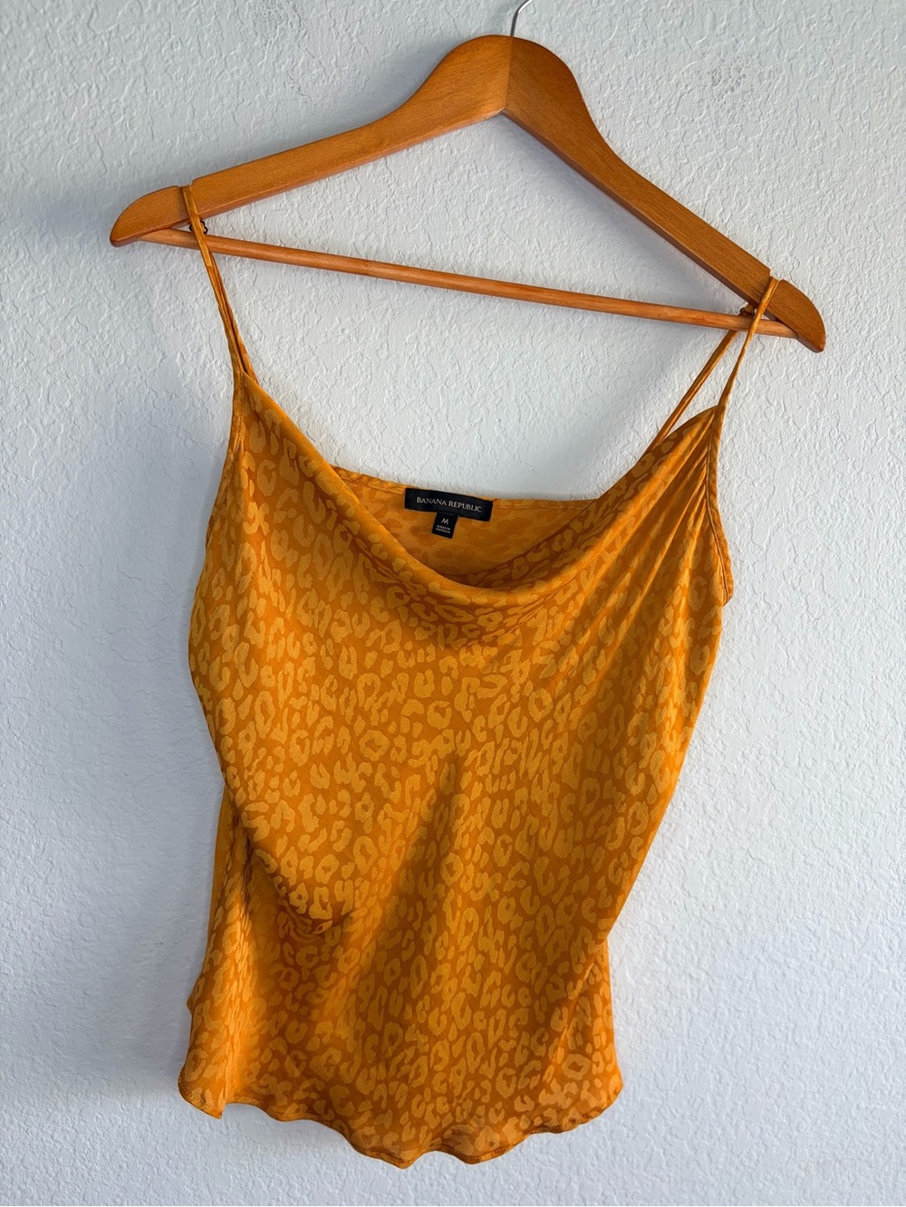 Banana Republic Leopard Jacquard Cowl Neck Camisole in Mustard, Size M